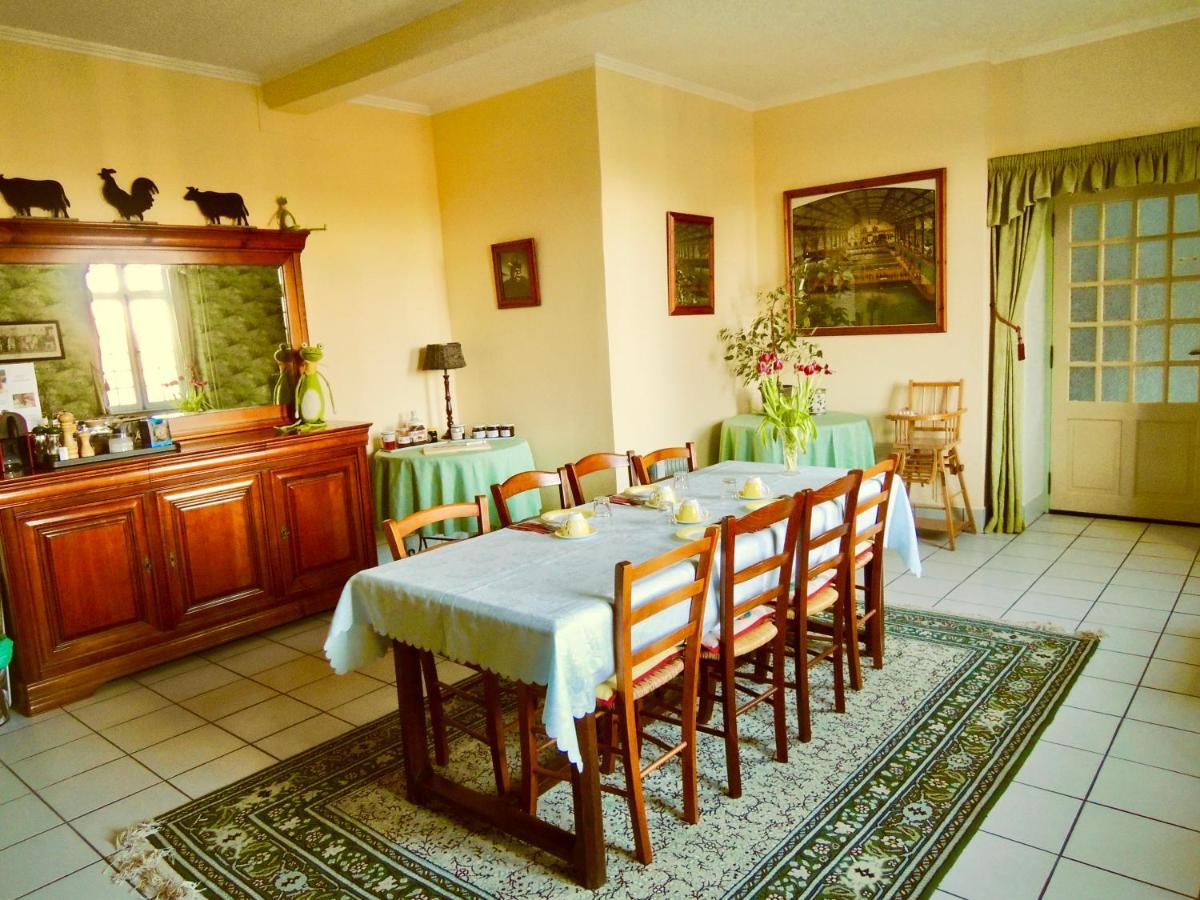 Le Logis Des Quatre Puits Acomodação com café da manhã Neuvicq-Montguyon Exterior foto